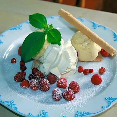 Landgasthof Hoelzle Hotel