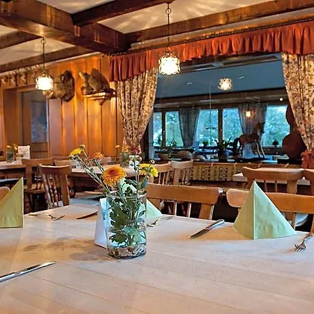 Hotel Landgasthof Hoelzle